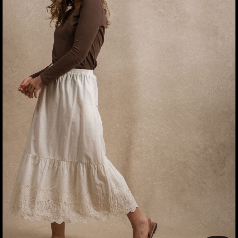Neuflora Delphi Skirt in Cream